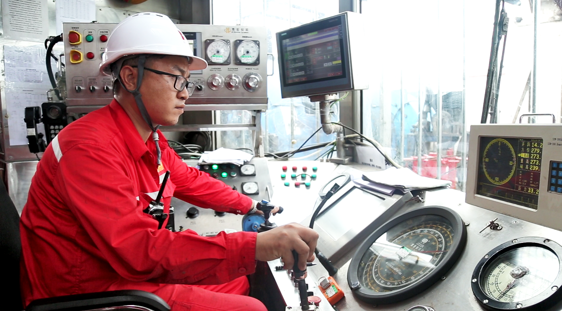 何懷軍：用責任心鉆進(jìn)青春十年(圖5)